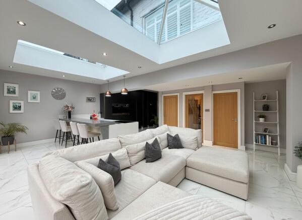 Kitchen/Diner/Family Room