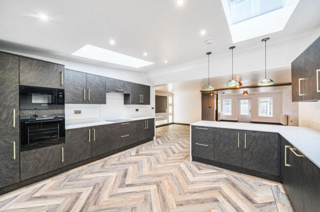 1361194-21-68d692...