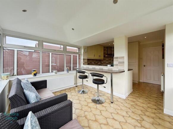 3 bed Detached Bungalow for sale Image 11