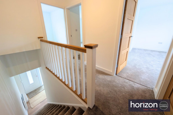 3 bed Semi-Detached for sale Image 12