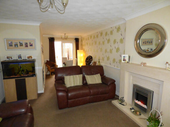 Lounge/Dining Room