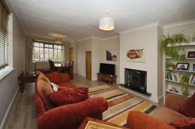 Through Lounge / Dining Room