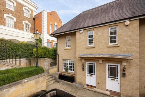 Upper Hampstead Walk, London, NW3