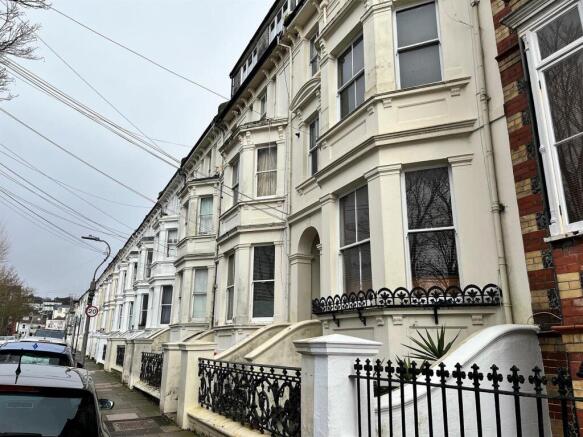 exterior .jpg