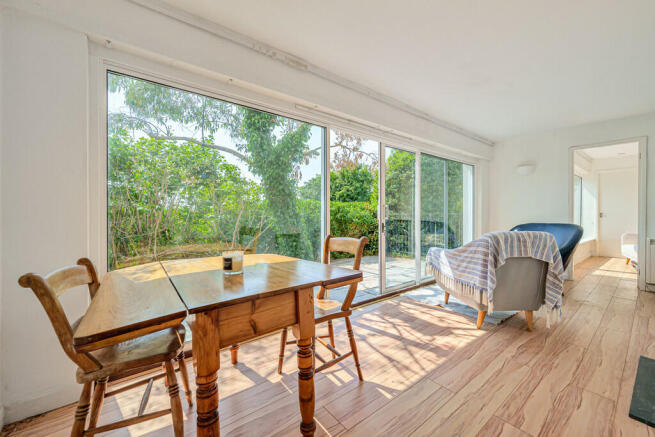 Annexe Living Roo...