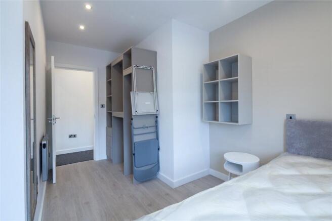2 bed Terraced to rent Image 10