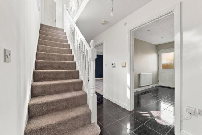3 bed Semi-Detached for sale Image 9
