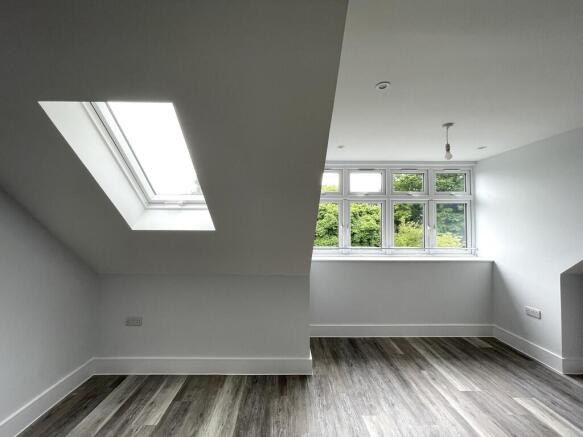 Pillarbox House, Godstone Hill - View 6