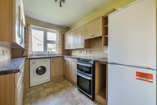 Kitchen (2).jpg