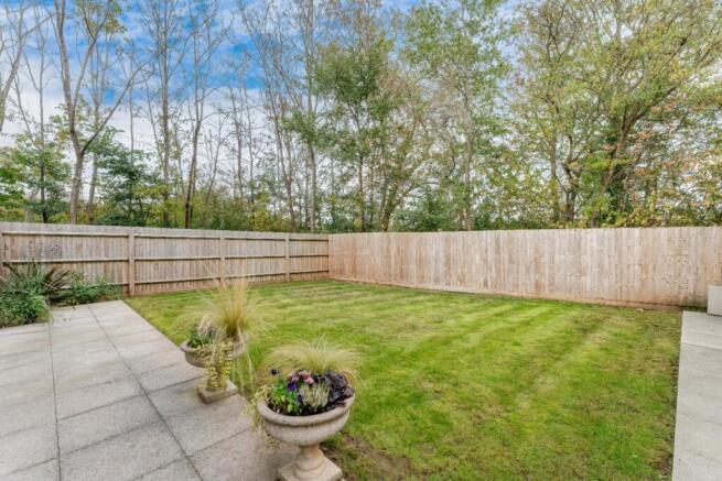 102 - rear garden.jpeg