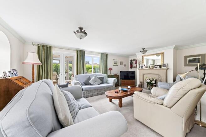 4 bed Detached for sale Image 7