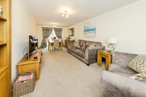 Fairway Close, Copthorne, Crawley