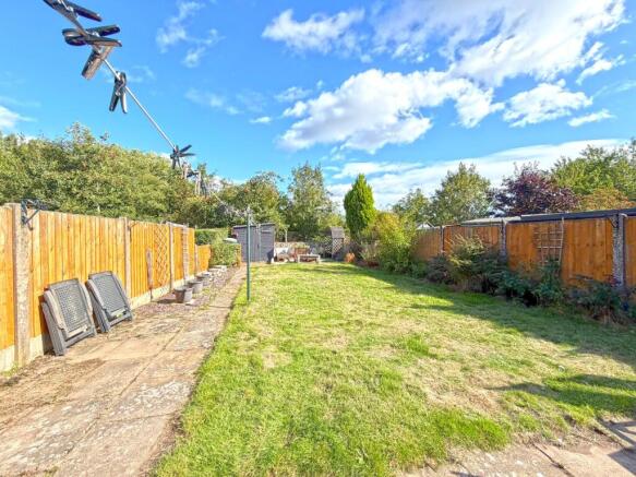 Dickinson Road, Wombourne, WV5 photo 4