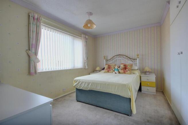 3 bed Semi-Detached for sale Image 8