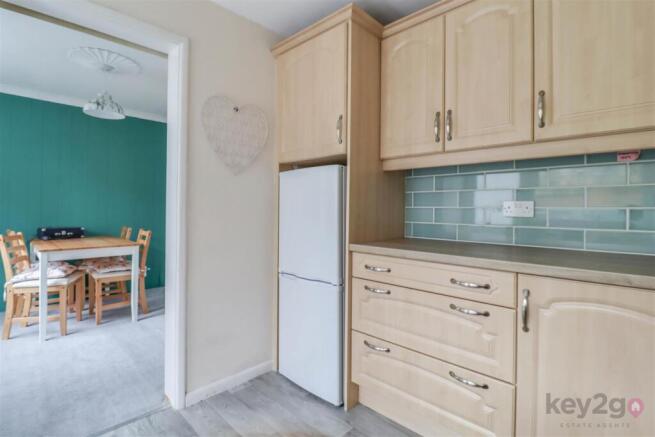 3 bed Semi-Detached for sale Image 9