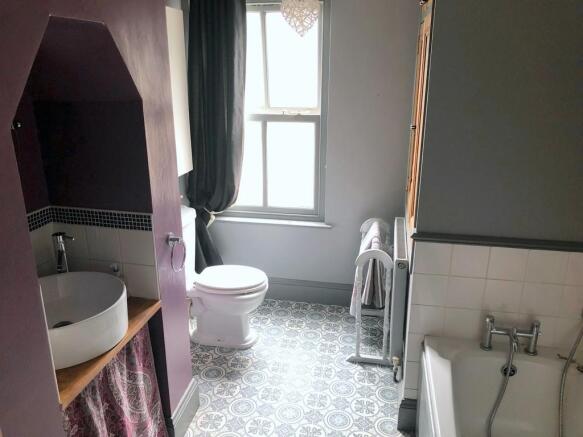 Photo 10