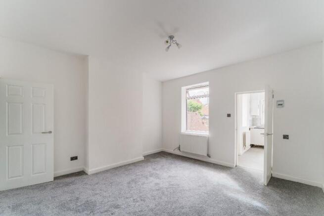4 bed Terraced for sale Image 7