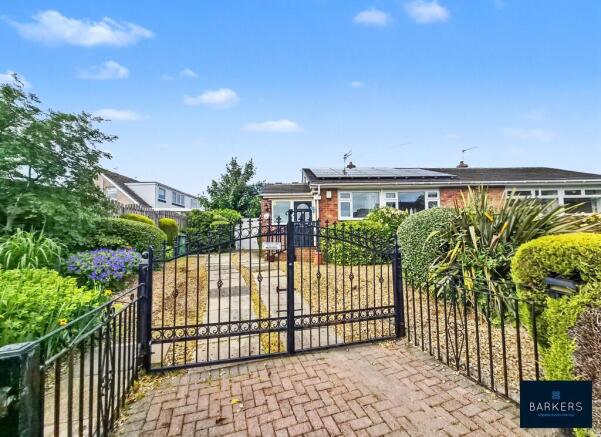 2 bed Semi-Detached Bungalow for sale Image 5