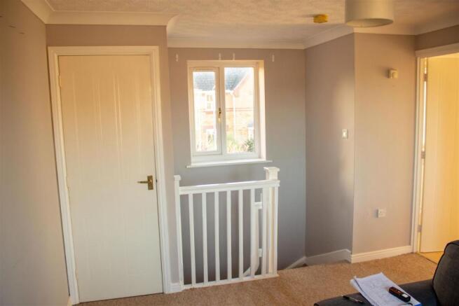 Lounge 50 Assn Way NR7 0TQ-14.jpg