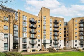 82, Greenfell Mansions, Glaisher Street, London SE8 3EX