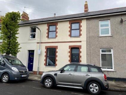 Plassey Street, Penarth, South Glamorgan, CF64