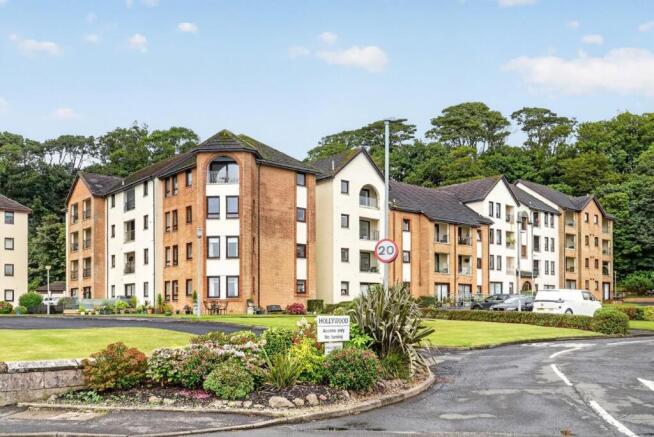 75 hollywood, largs _ (2).jpg