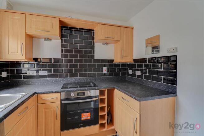 2 bed Terraced for sale Image 8