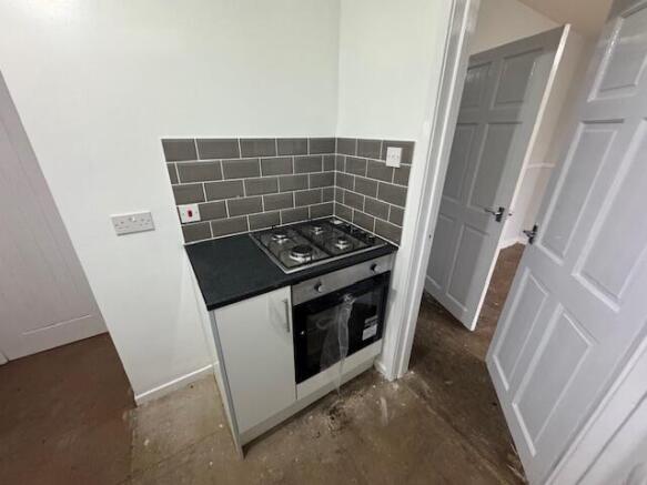 2 bed Semi-Detached to rent Image 3
