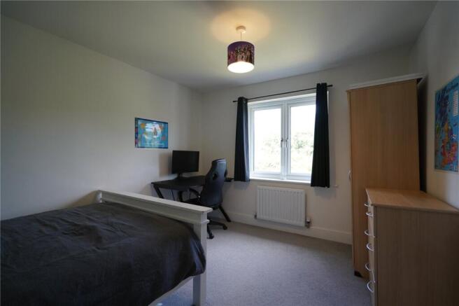 4 bed Detached for sale Image 10