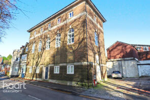 Flat 6, Exchange House, Hindhead Road, Hindhead GU26 6AA