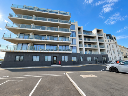 Coastal Point, New South Promenade, South Shore, FY4