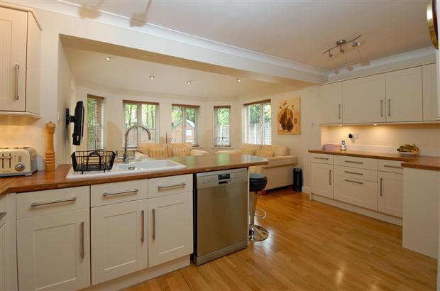 Kitchen/family room