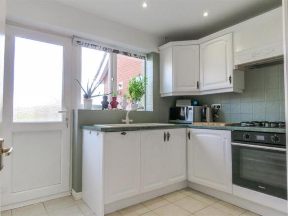 Kitchen .JPG