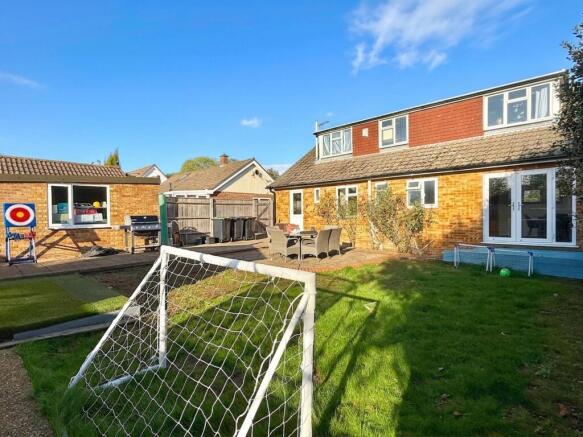 Long Lane Close, Holbury, SO45 photo 2