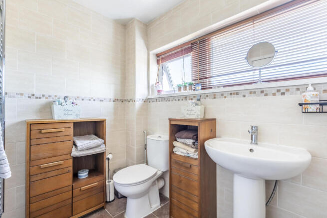 3 bed Terraced for sale Image 11