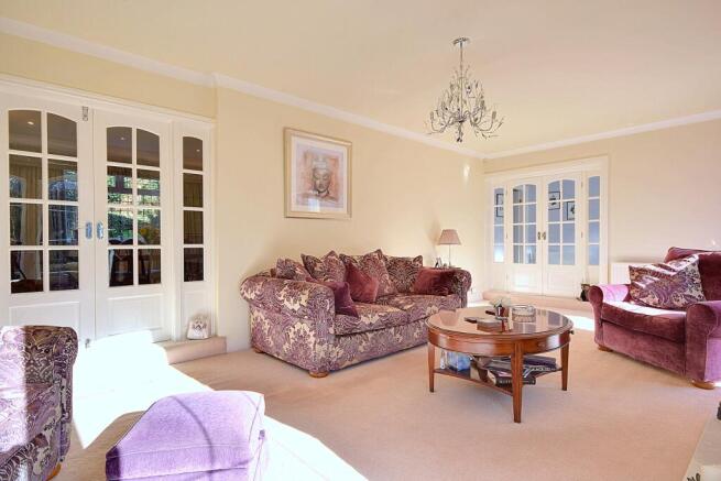 Glyroen Clifton EweMove Brighouse (14)