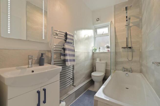 2 bed House for sale Image 4