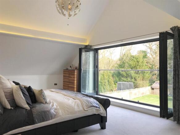 Master Bedroom 1a.jpg