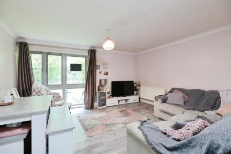 Hartswood Close, Bushey