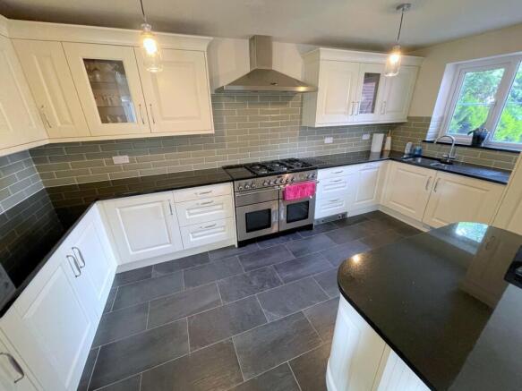 KItchen/Breakfast Ro