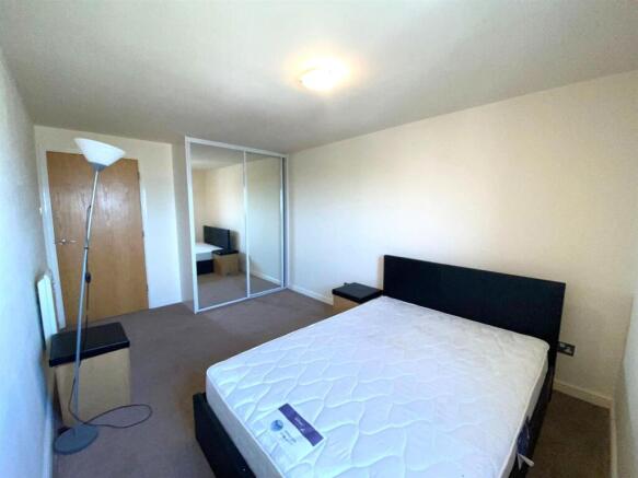 Bedroom 1 (2).jpeg