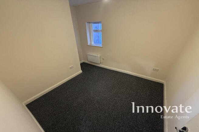 Apartment in Sandwell, West Midlands - View 5