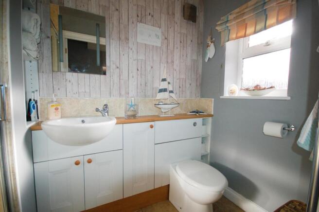 Shower room (ground floor)