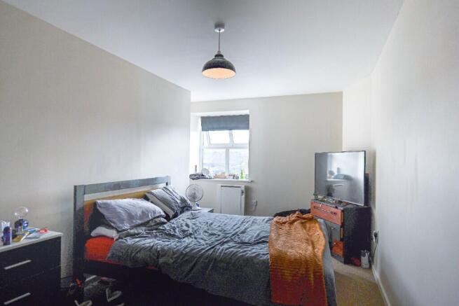 1 bed Flat for sale Image 7