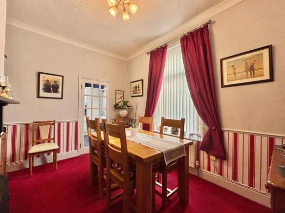 3 bed Terraced for sale Image 6