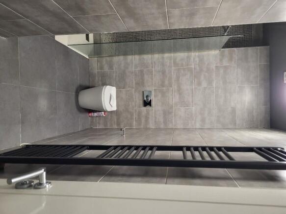 1 bed Apartment to rent Image 12