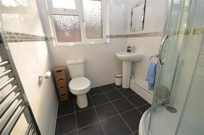 SHOWER ROOM