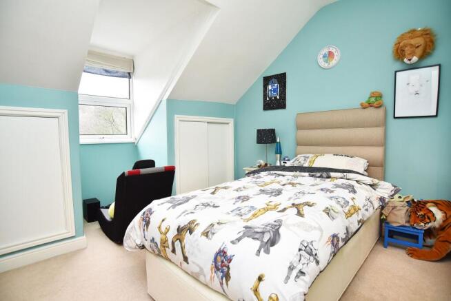 3 bed Terraced for sale Image 12