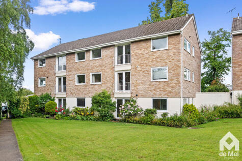 Oak Lodge, The Park