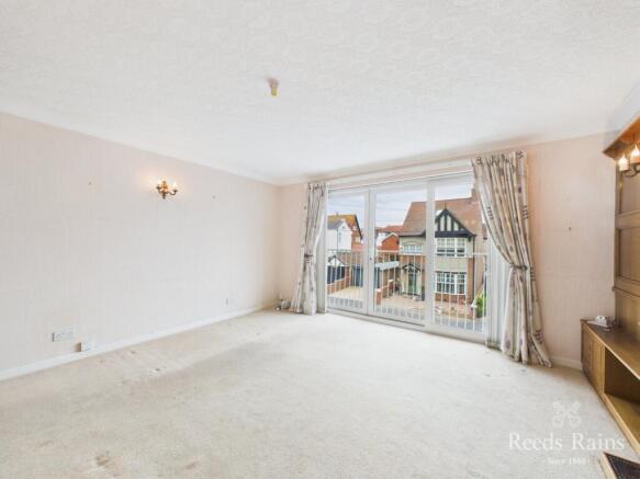2 bed Apartment for sale Image 10